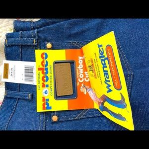 NWT: Wranglers 34x30 original fit cowboy cut jeans.